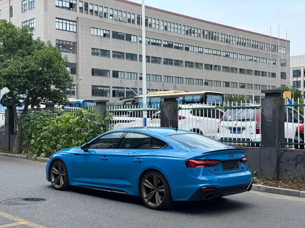 Audi RS 5 — фото 10