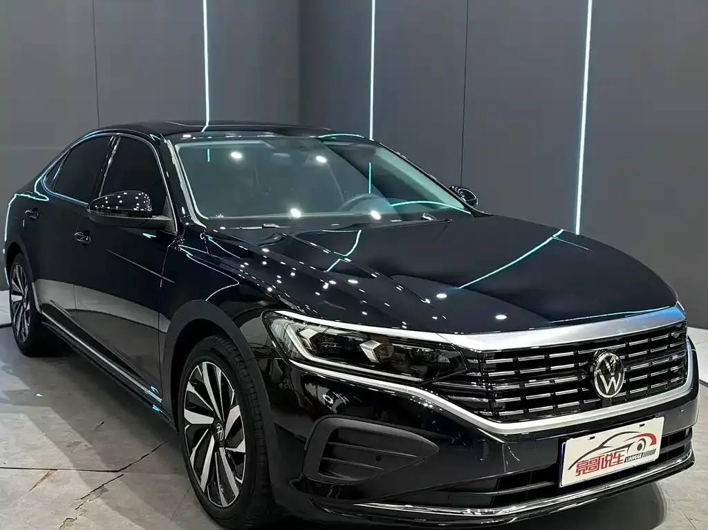 Volkswagen Passat — фото 7