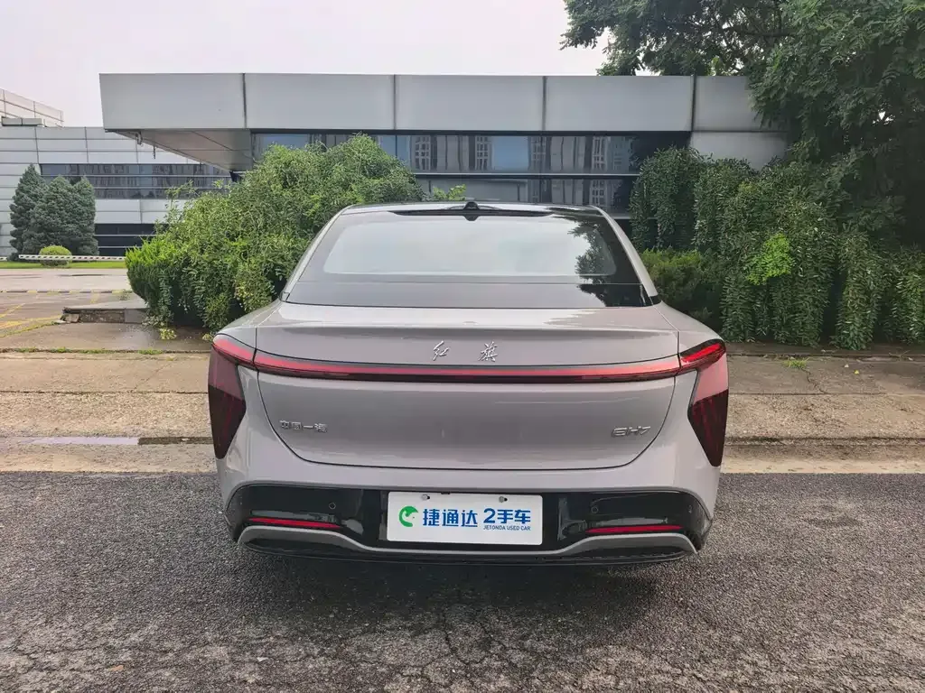 Hongqi EH7 — фото 6