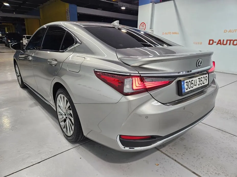Lexus ES 2026 из KR, фото 5