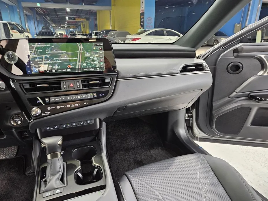 Lexus ES 2026 из KR, фото 7