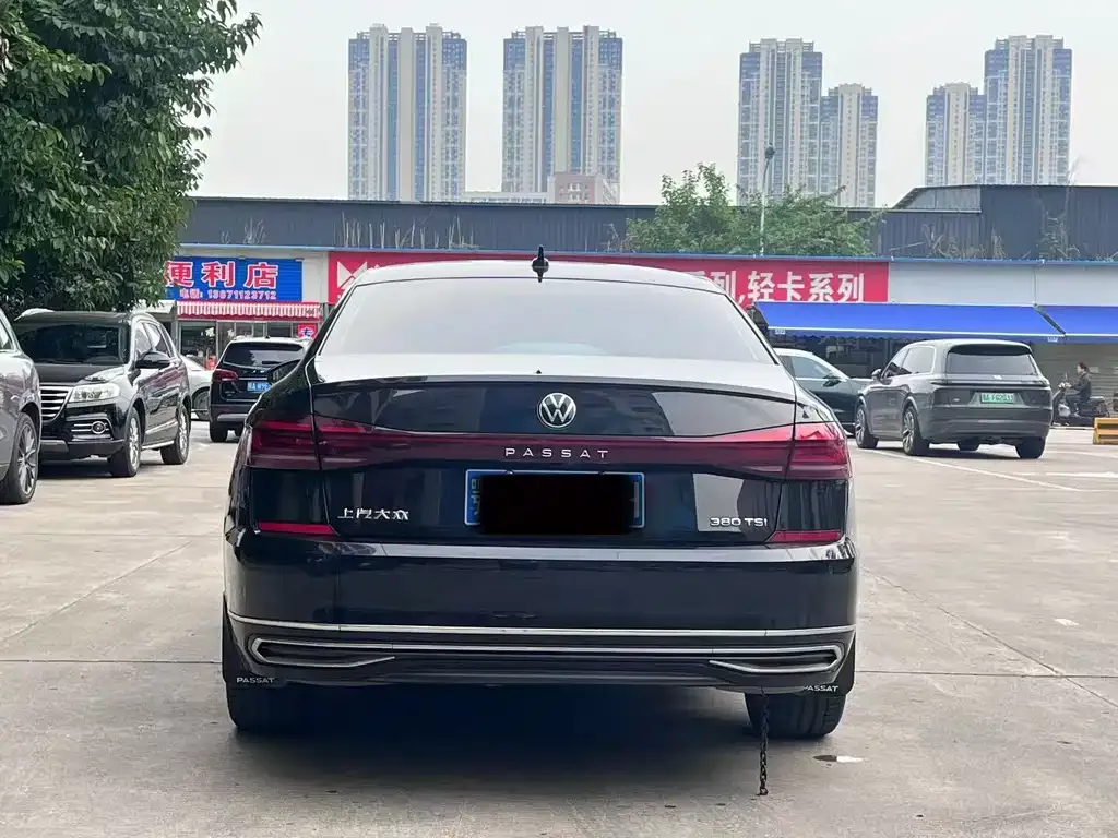 Volkswagen Passat — фото 4