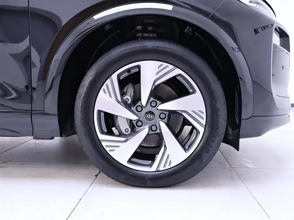 Audi Q6L e-tron 2025 из CN, фото 4