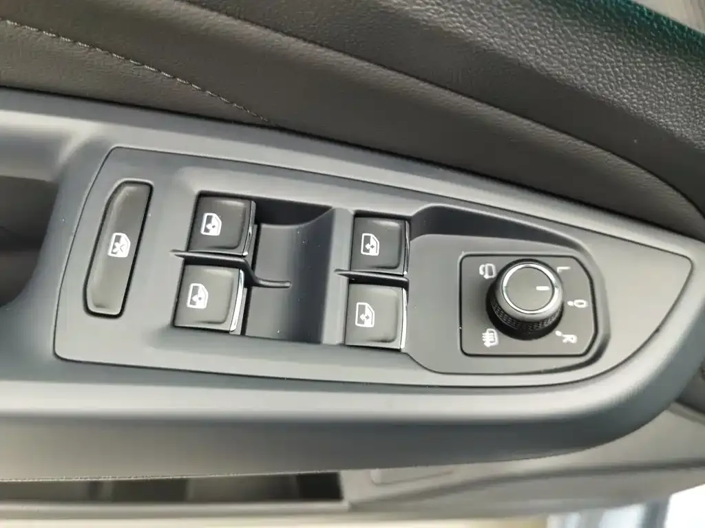 Volkswagen Passat — фото 9
