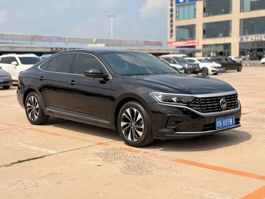 Volkswagen Passat — фото 5