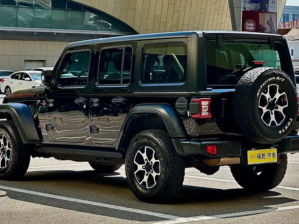 Jeep Wrangler — фото 4