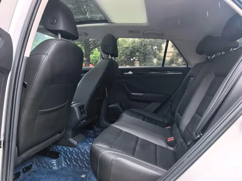 Volkswagen T-Roc 2022 из CN, фото 7