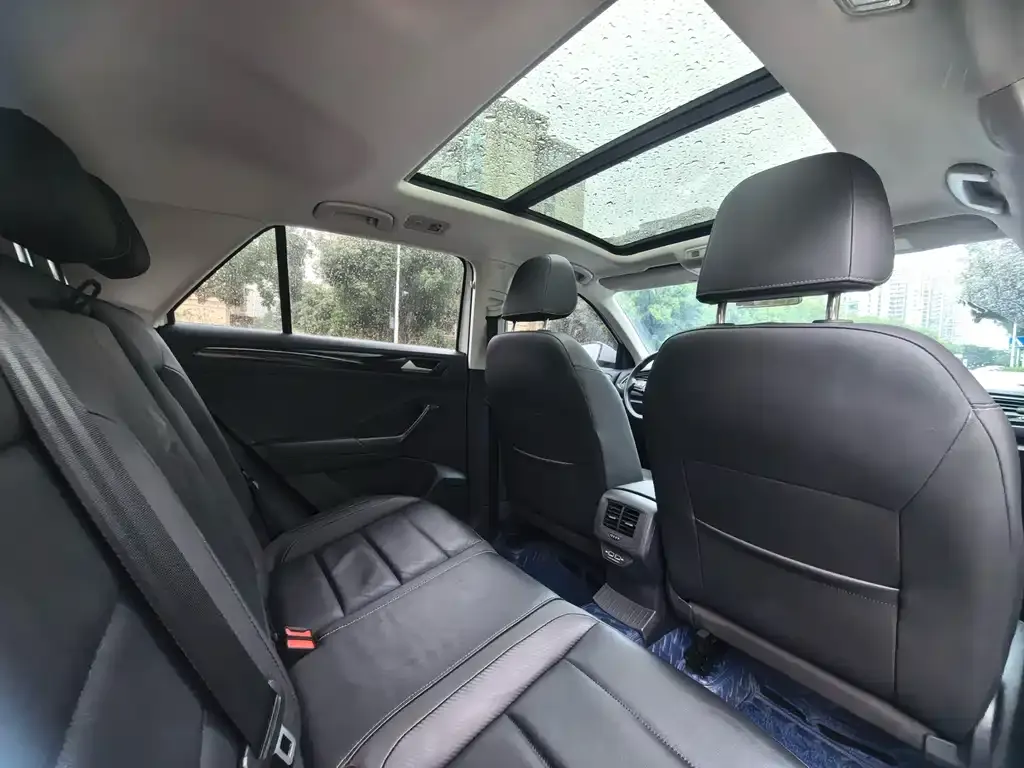 Volkswagen T-Roc 2022 из CN, фото 8