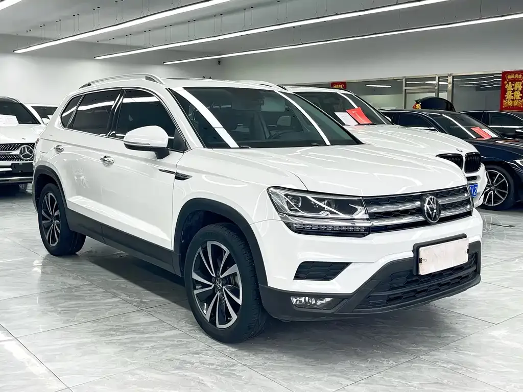Volkswagen Tharu — фото 8