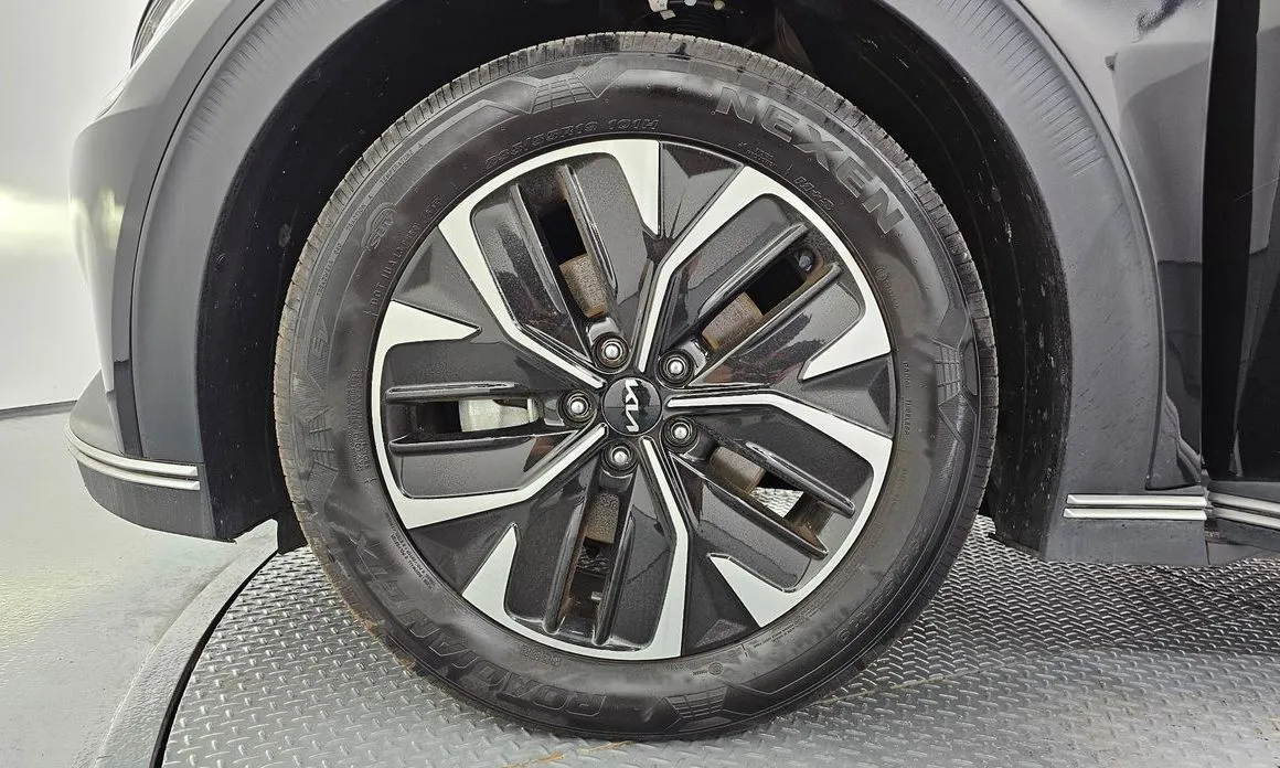 Kia EV6 — фото 7
