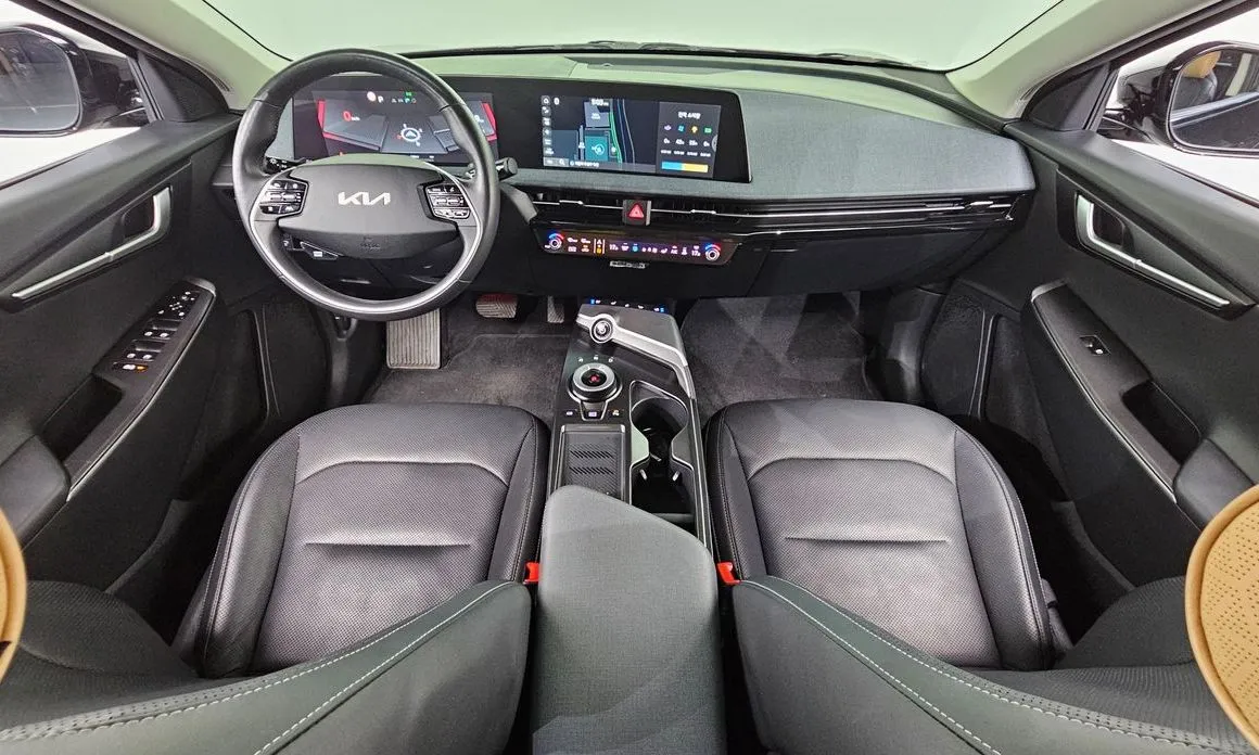 Kia EV6 — фото 8
