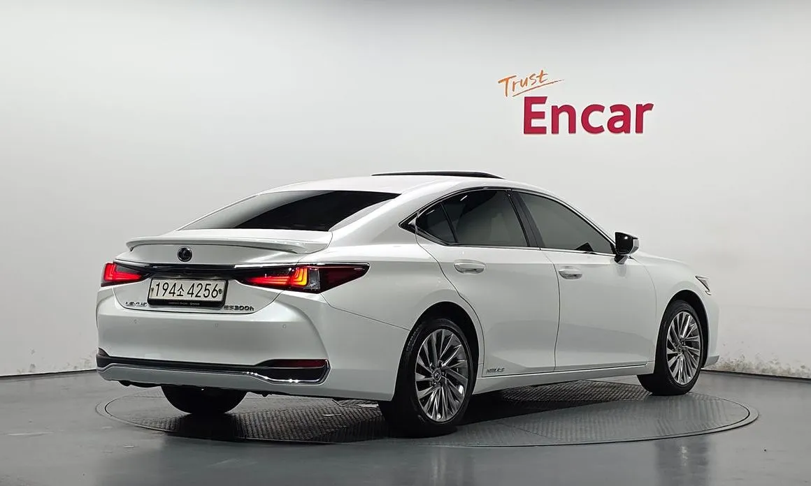 Lexus ES 2021 из KR, фото 3