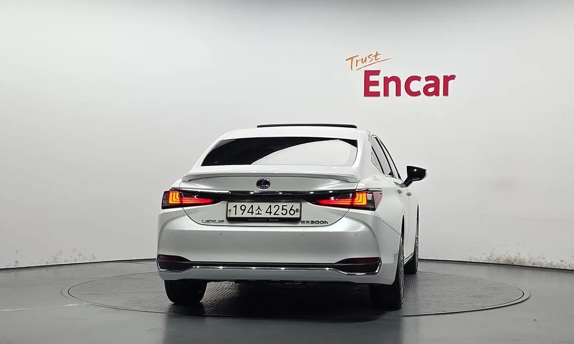 Lexus ES 2021 из KR, фото 4