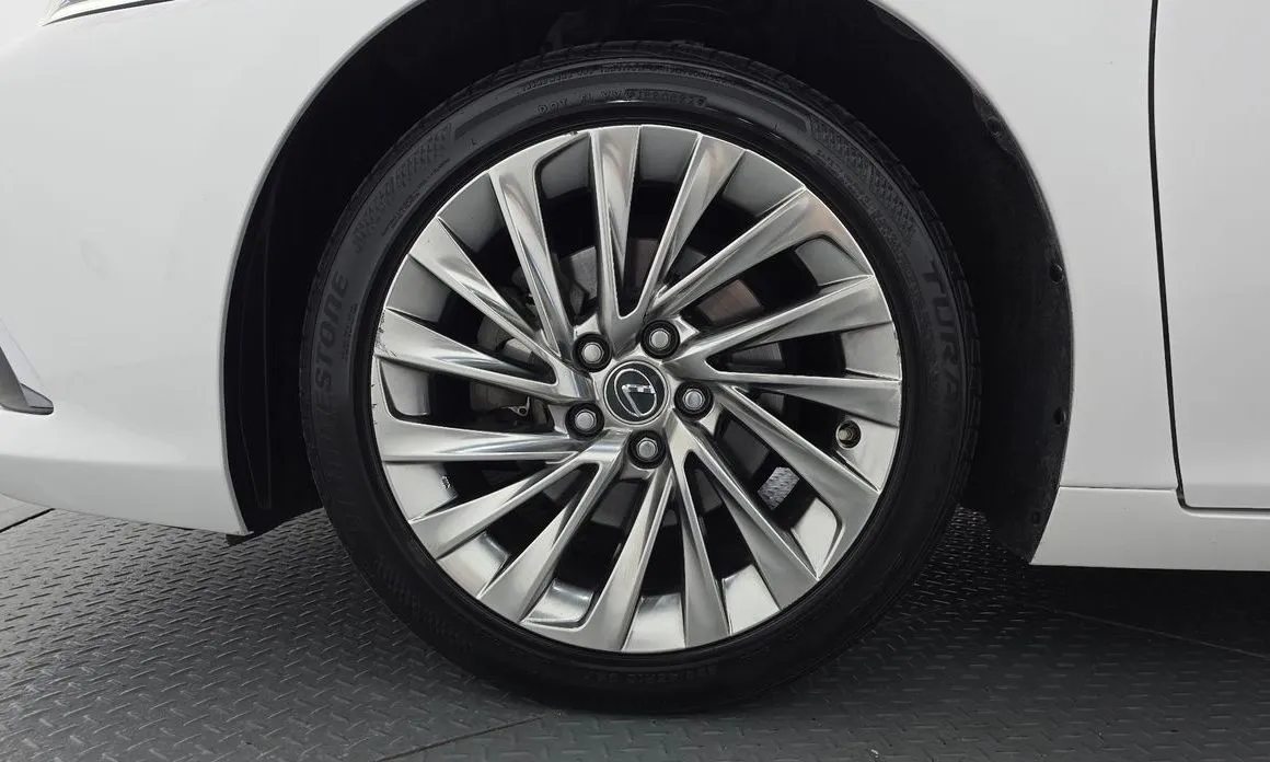 Lexus ES 2021 из KR, фото 6