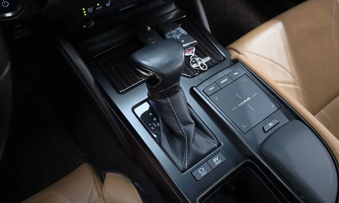 Lexus ES 2021 из KR, фото 8
