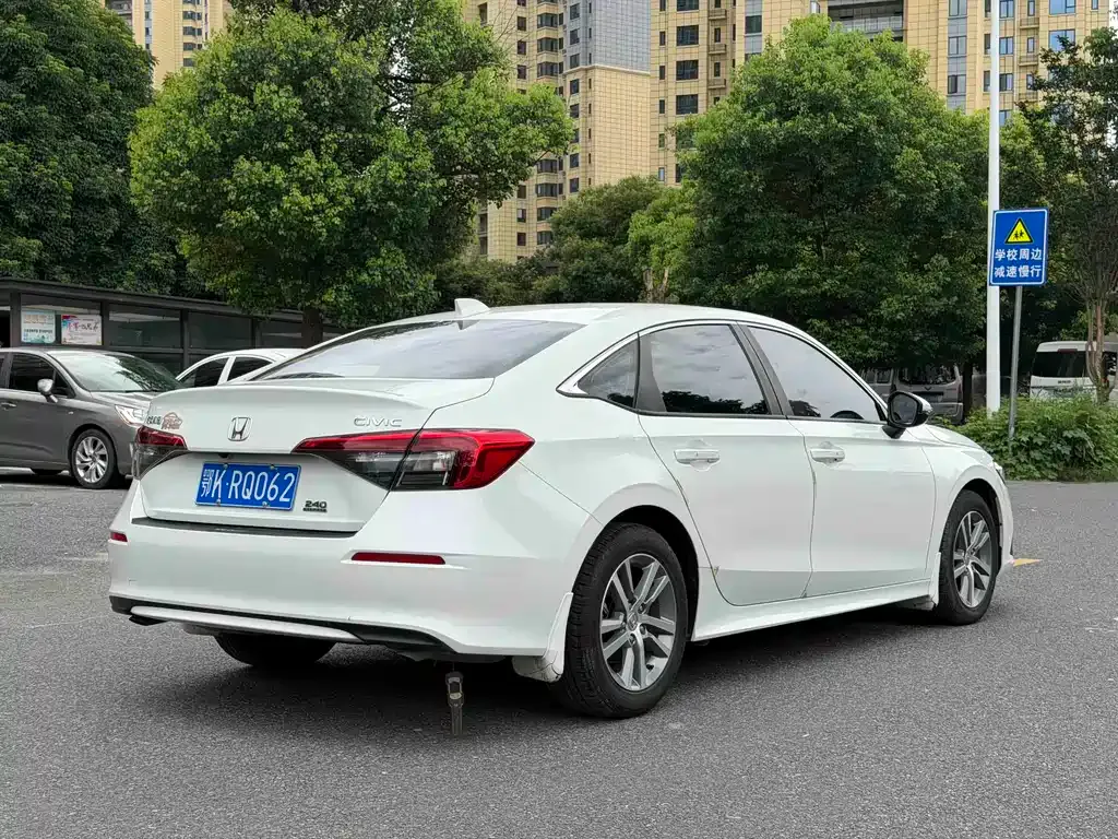 Honda Civic — фото 9