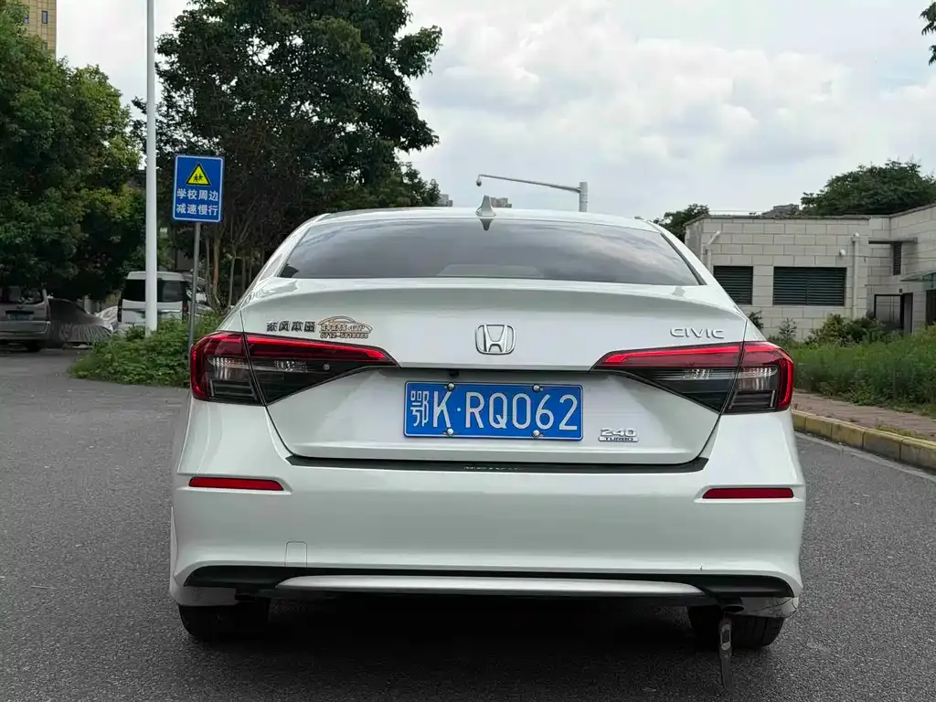 Honda Civic — фото 2
