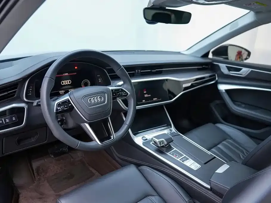 Audi A6L — фото 9