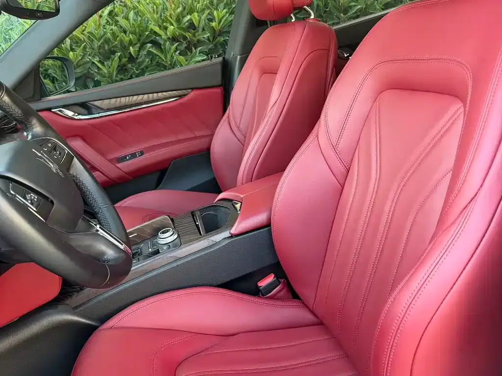 Maserati Quattroporte — фото 2