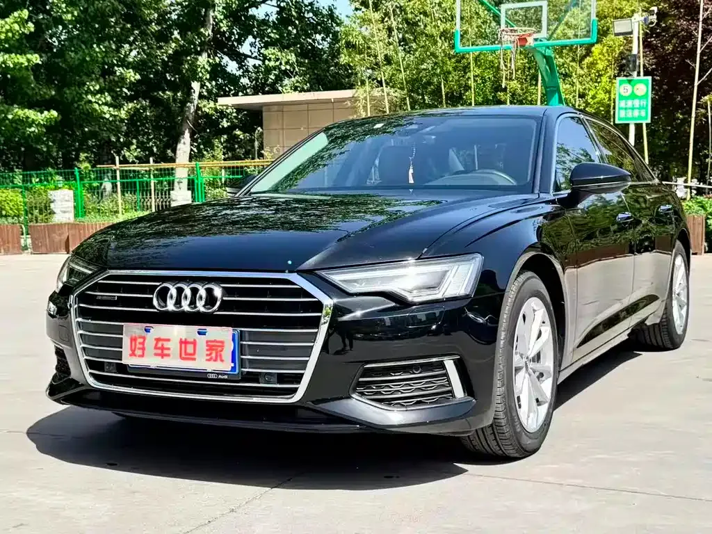 Audi A6L — фото 1