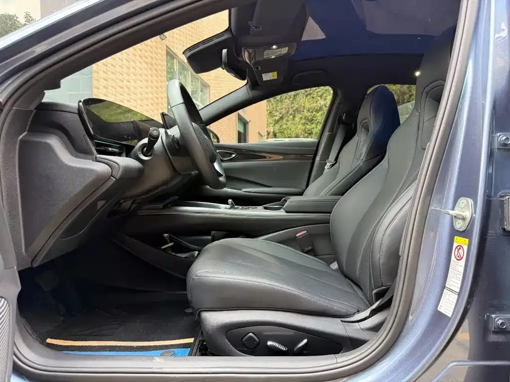 BYD Seal — фото 6