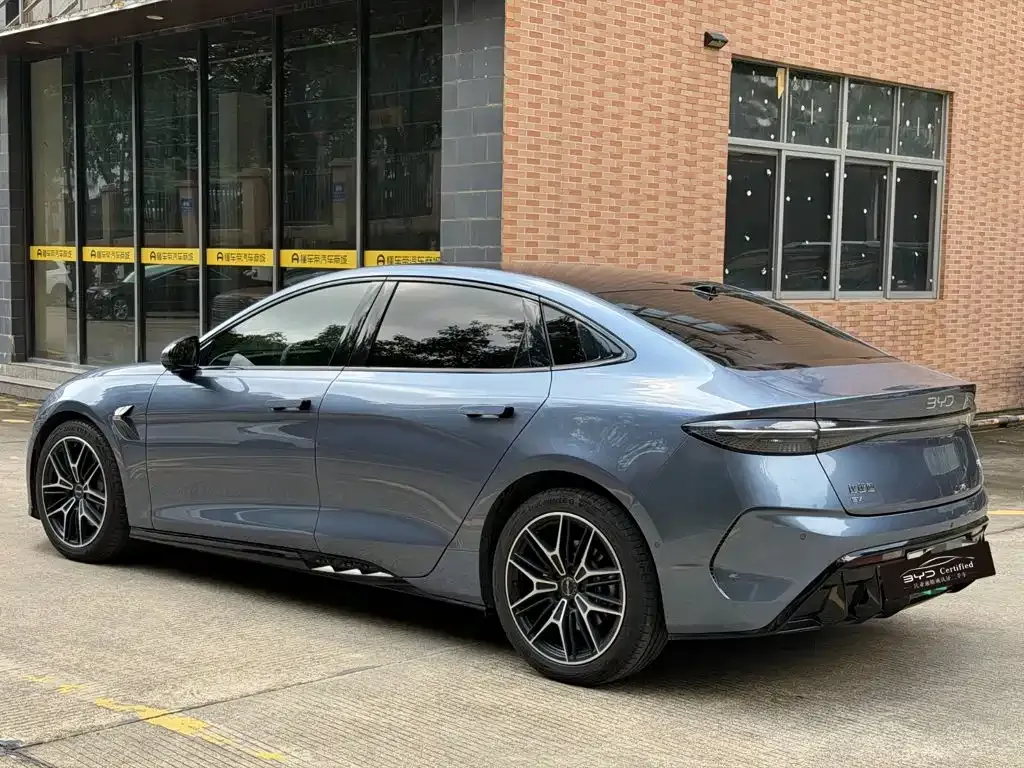BYD Seal — фото 9