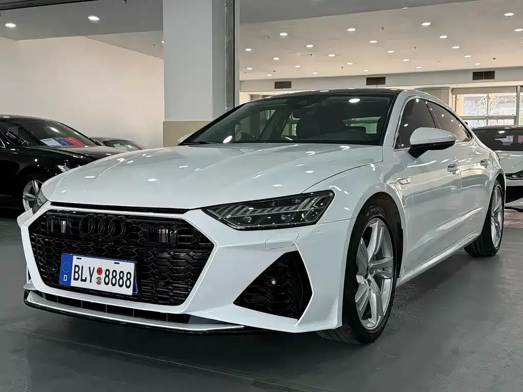 Audi A7L — фото 1
