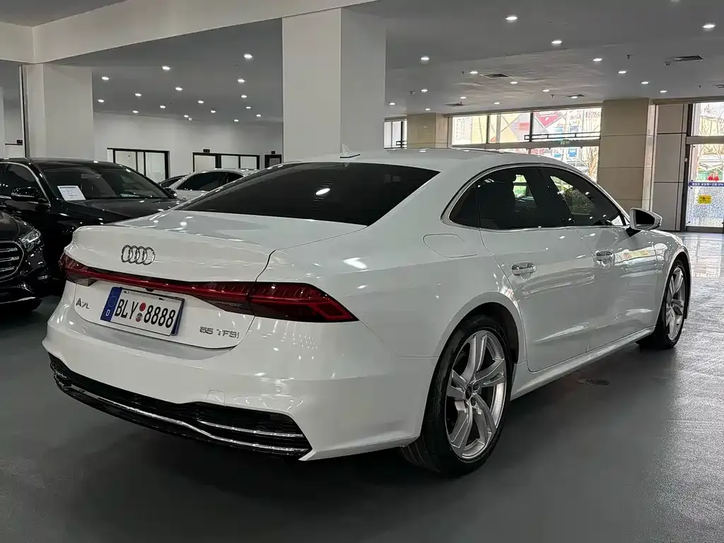 Audi A7L — фото 4