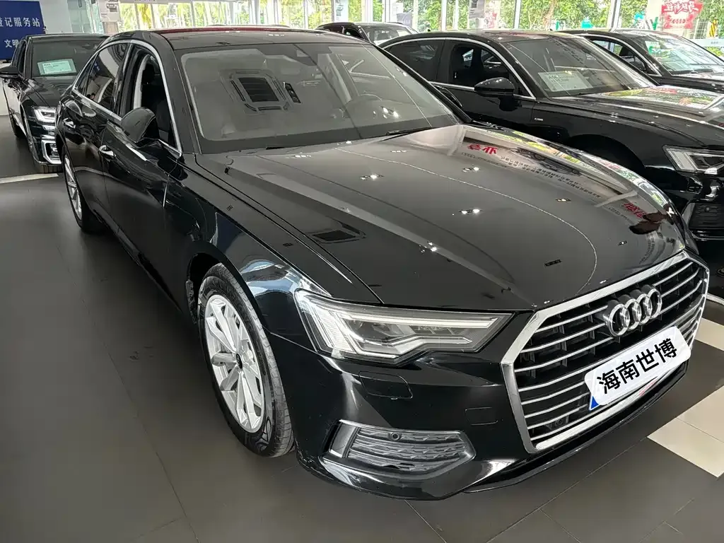 Audi A6L — фото 9