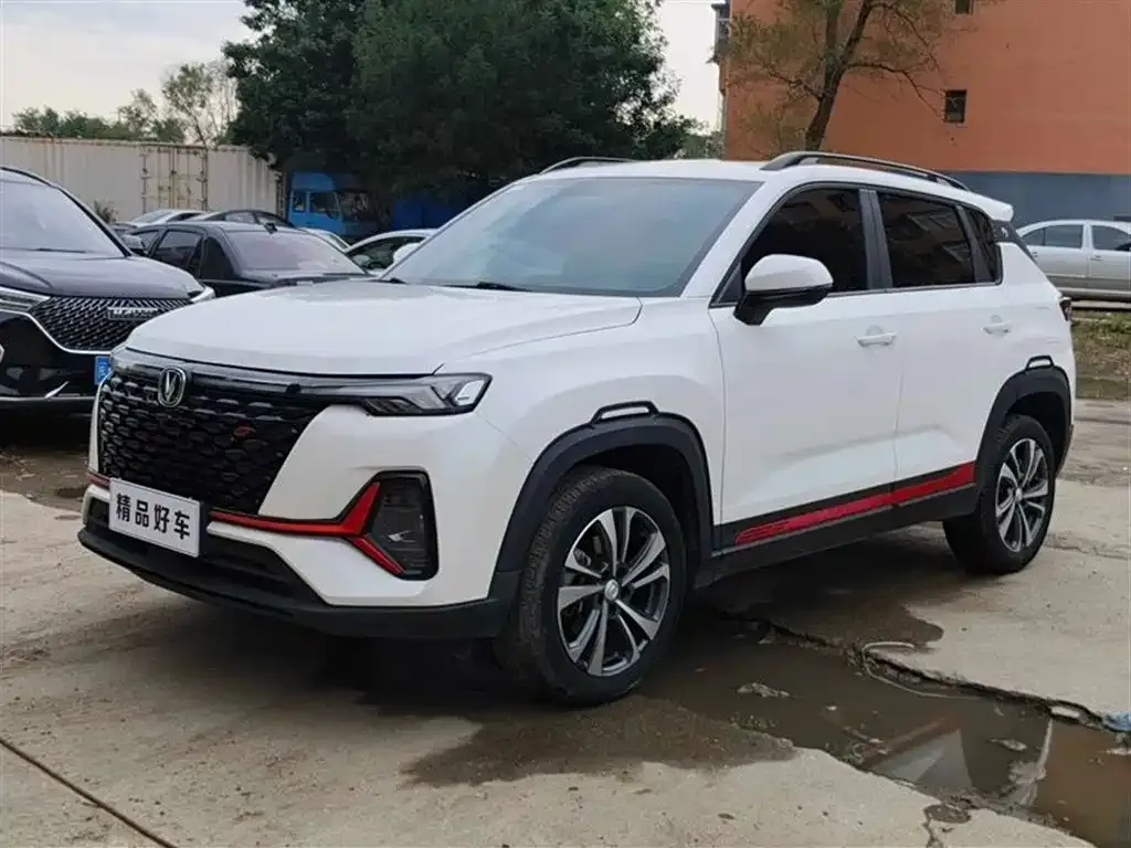 Changan CS35PLUS — фото 1