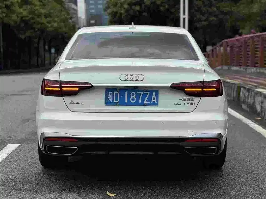 Audi A4L — фото 4