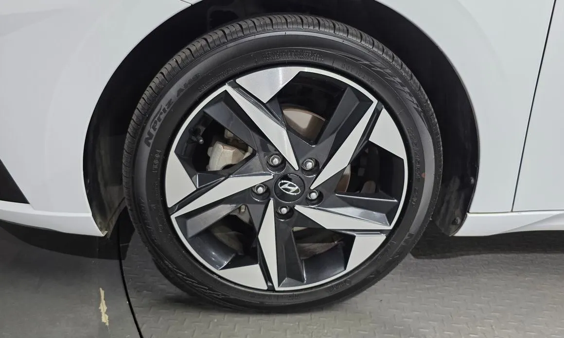 Hyundai AVANTE — фото 10
