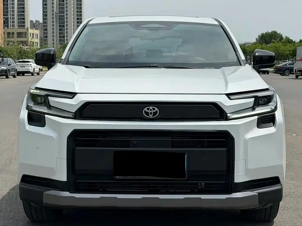 Toyota RAV4 — фото 10
