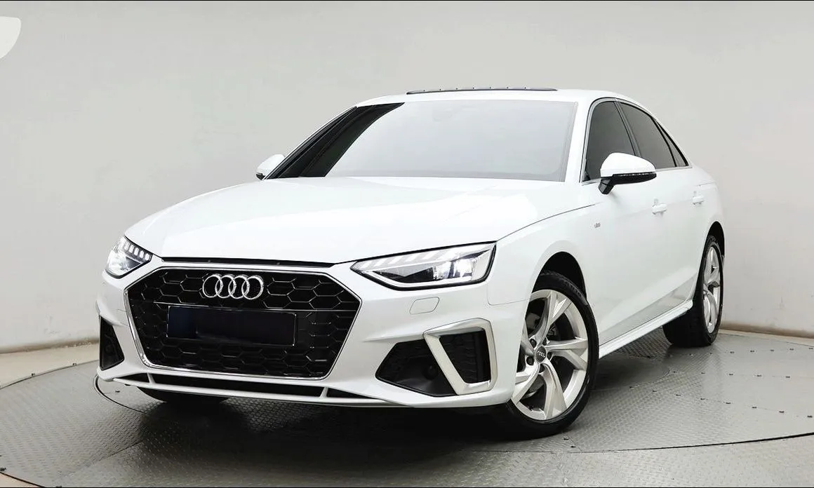 Audi A4 — фото 5