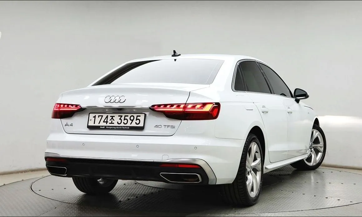 Audi A4 — фото 2