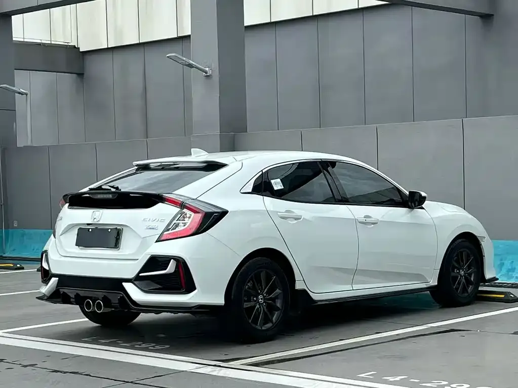 Honda Civic — фото 8