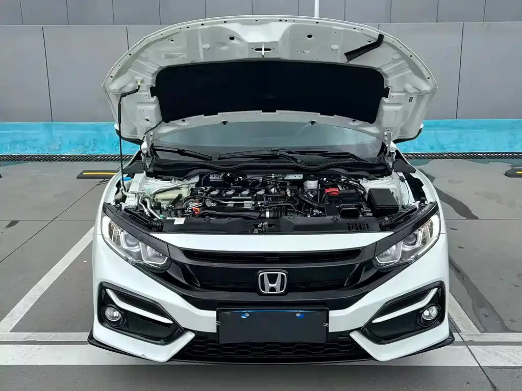 Honda Civic — фото 10