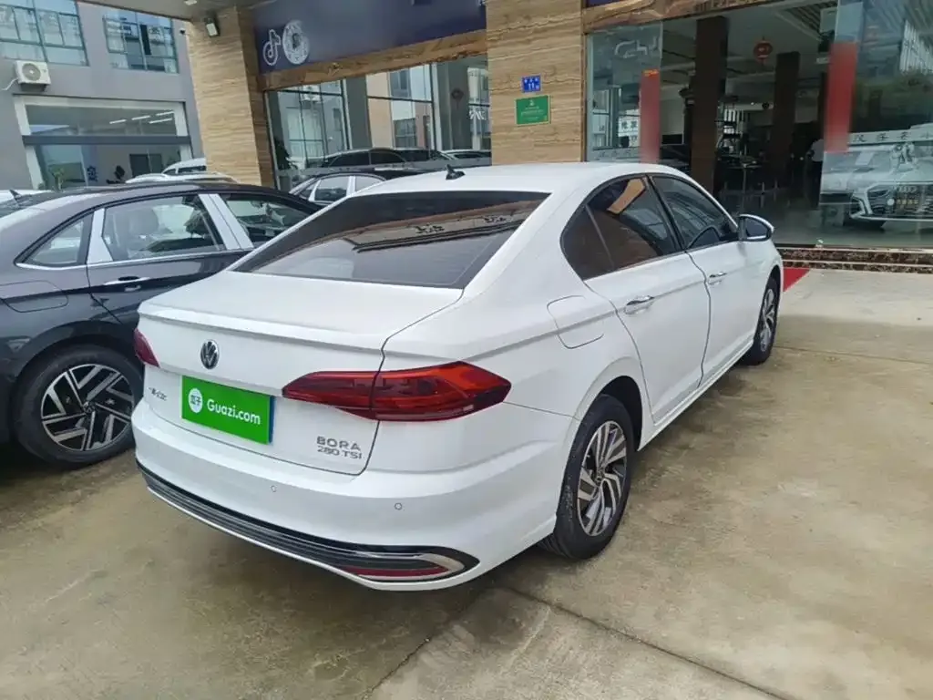 Volkswagen Bora 2024 из CN, фото 7