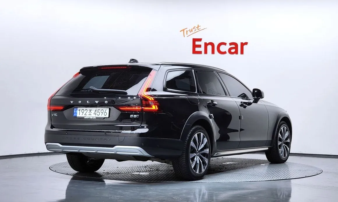 Volvo V90 2024 из KR, фото 9