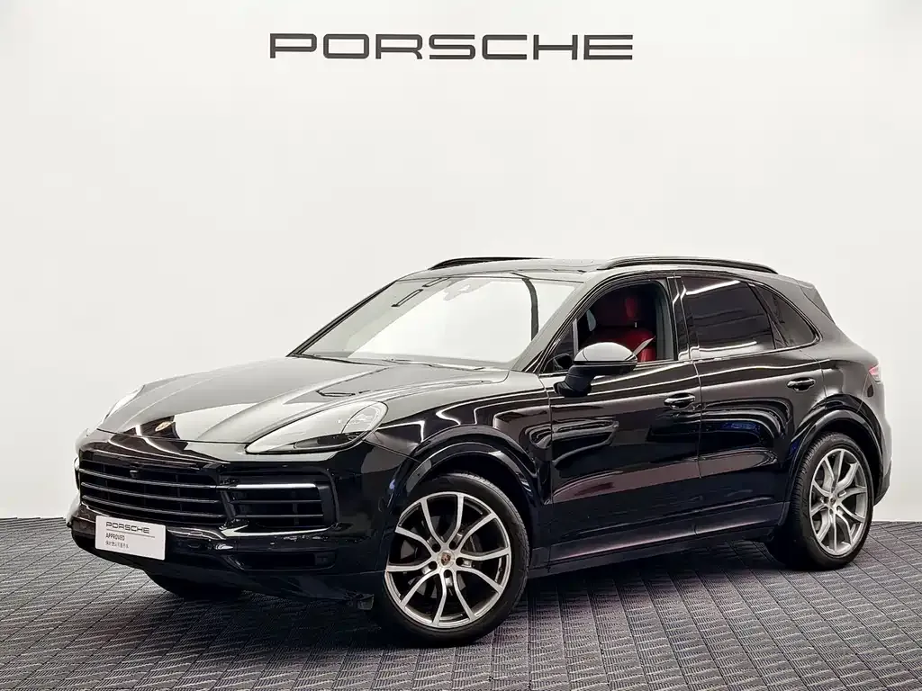 Porsche Cayenne — фото 1