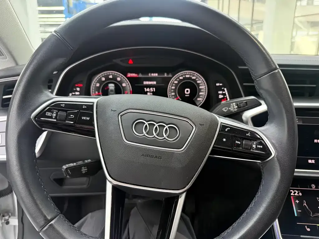 Audi A7 — фото 7