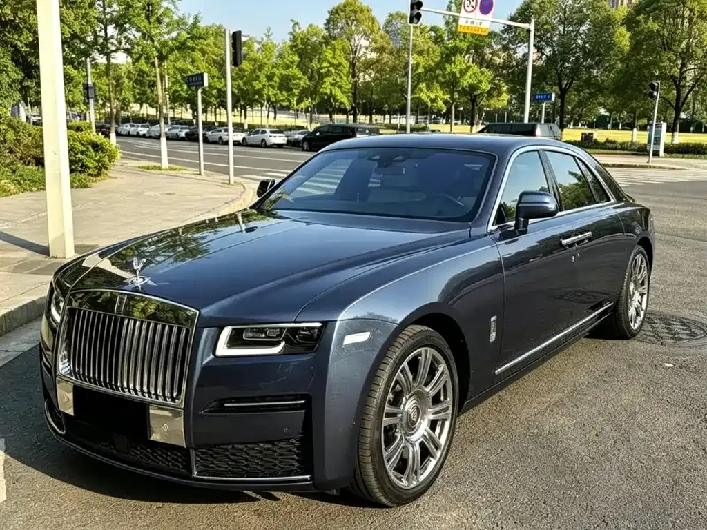 Rolls-Royce Ghost — фото 1