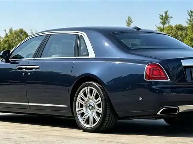 Rolls-Royce Ghost — фото 5