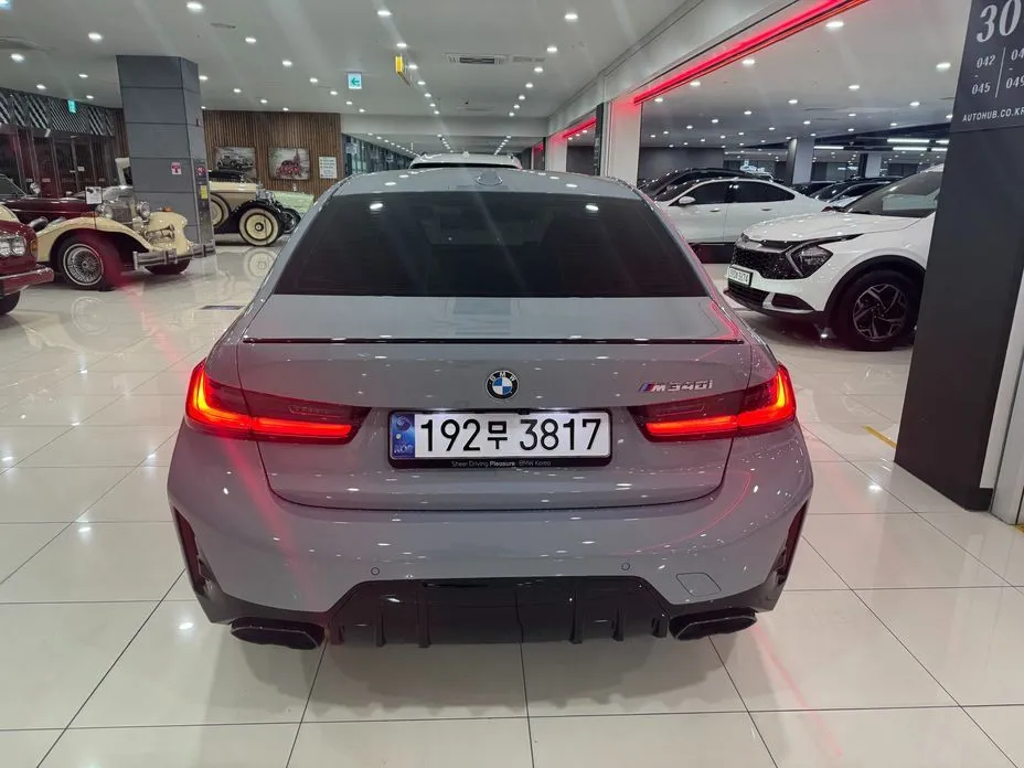 BMW 3-Series 2024 из KR, фото 9