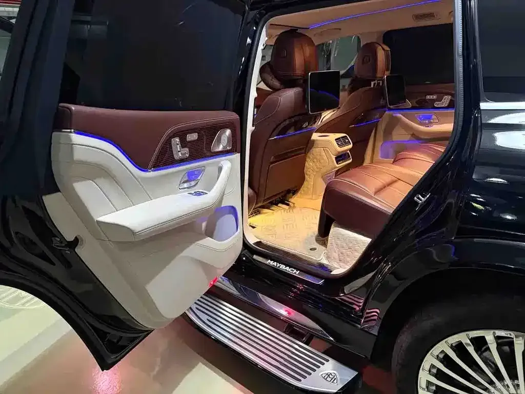 Mercedes-Benz GLS — фото 3