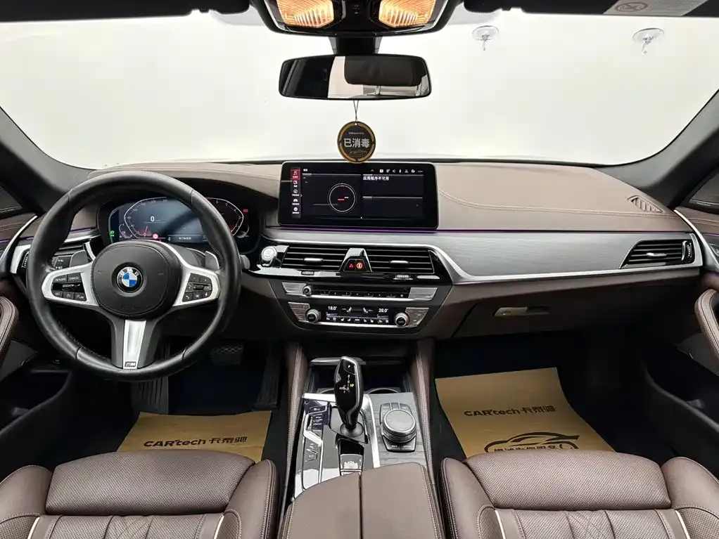 BMW 5 Series — фото 6