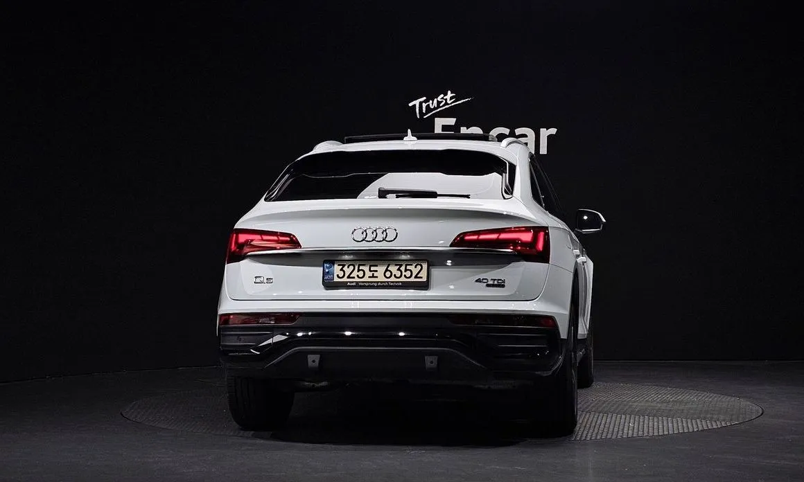 Audi Q5 2022 из KR, фото 3
