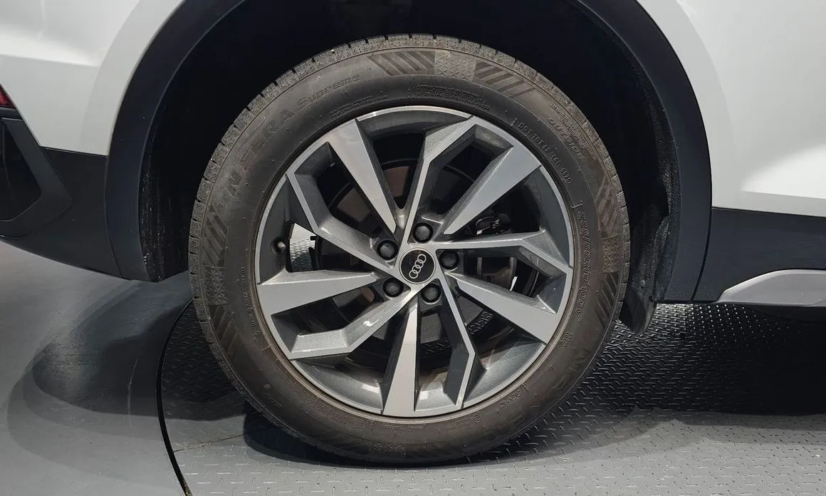 Audi Q5 2022 из KR, фото 4