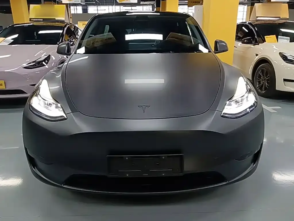 Tesla Model Y — фото 9