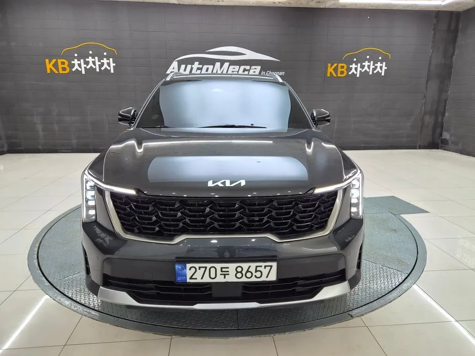 Kia Sorento — фото 1